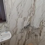 Sol Gjiri Lalzit Apartament