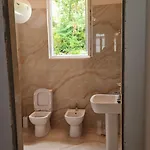Sol Gjiri Lalzit Apartament *