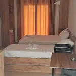 Sol Gjiri Lalzit Apartament *
