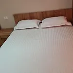 Sol Gjiri Lalzit *