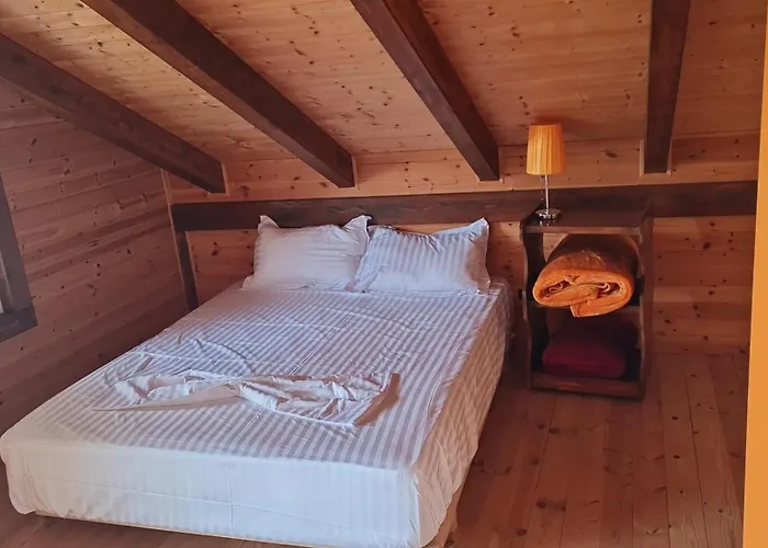 Sol Gjiri Lalzit * Durrës